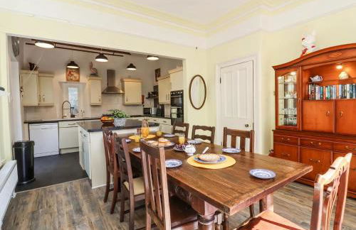 Where Families Reconnect And Dogs Truly Belong - Foto 6