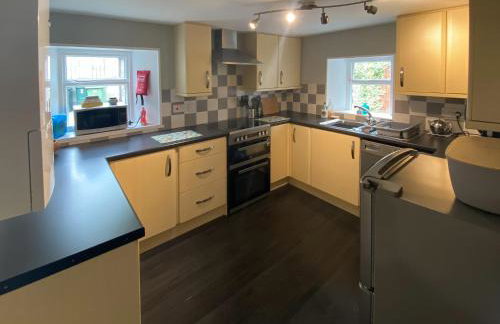 Arden House - Photo 5