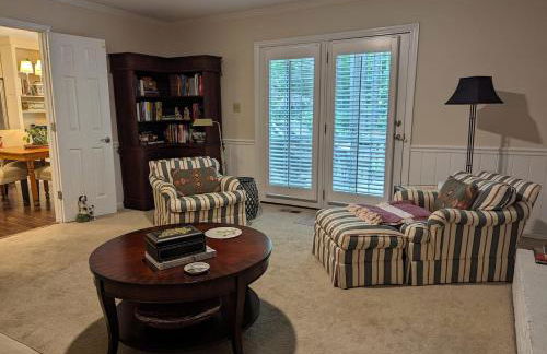 NEW! Stately 3BR25BA near Rockwood - Foto 6