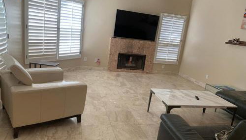 Pacific Breeze Right Next to Huntington Beach Pier! Steps from Beach!! - Foto 2