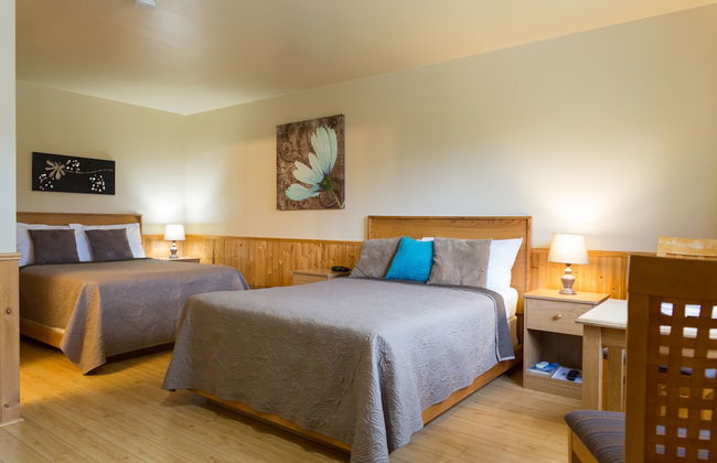 Middle Brook Cottages & Chalets - Photo 19