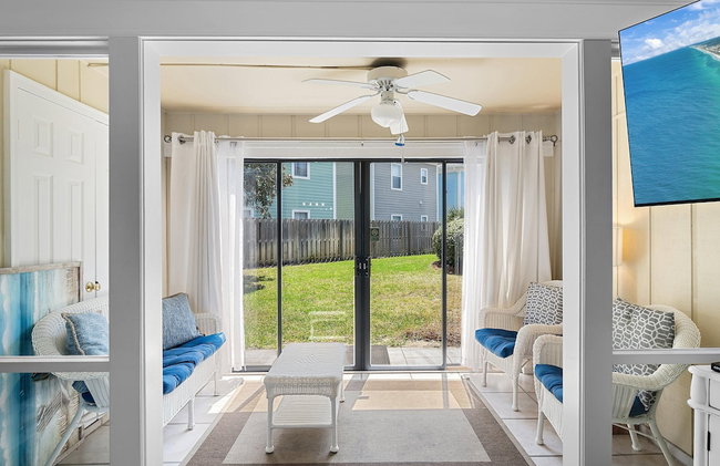 Chateau La Mer #5B - Foto 49