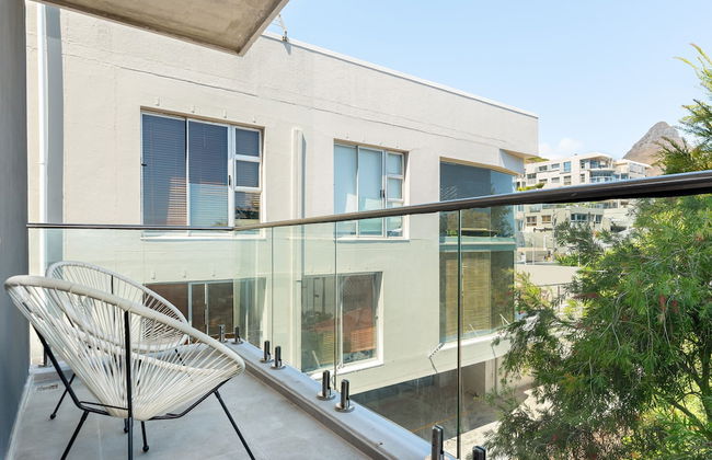 One Calais Luxury Apartments - Photo 69