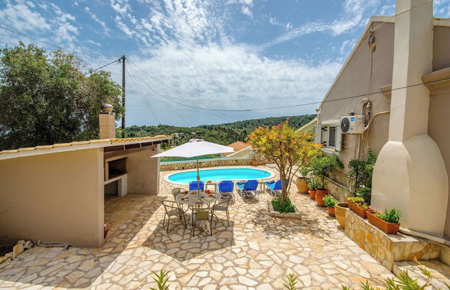 Loggos Seaview Cottage with Pool by Konnect - Photo 6