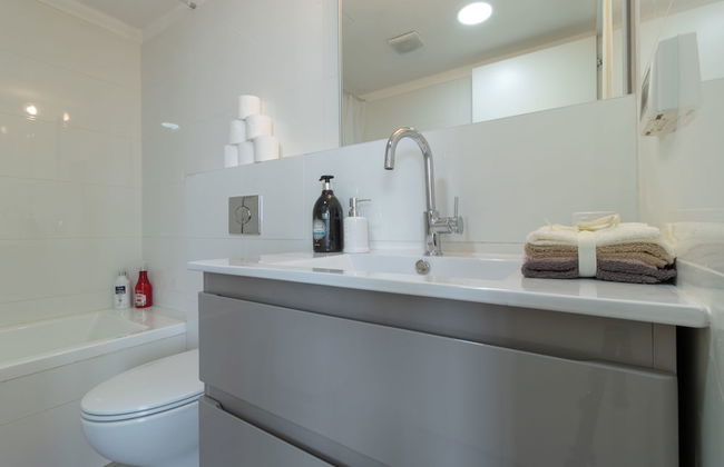 The Haneviim Court - Isrentals - Foto 32