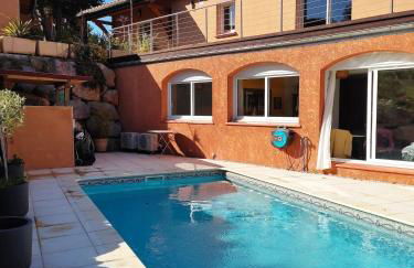 Villa les hirondelles avec piscine chauffée - Foto 1