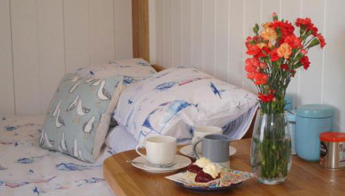 Honeysuckle hut - Photo 3