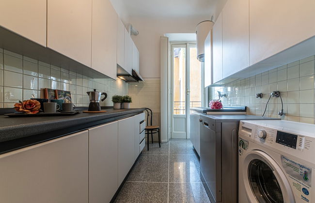 JOIVY Sophisticated Flat W/ Desk - Foto 21