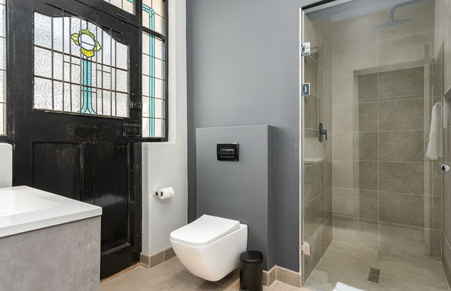 One Calais Luxury Apartments - Photo 75