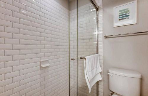 Fam Friendly 5 Bed Home Blocks To Pearl/Riverwalk! - Foto 15