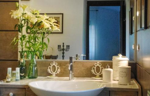 Gorgeous Home In Fonte Vivola With Wifi - Foto 28