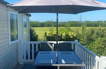 Holiday home in Furzehill - Photo 3