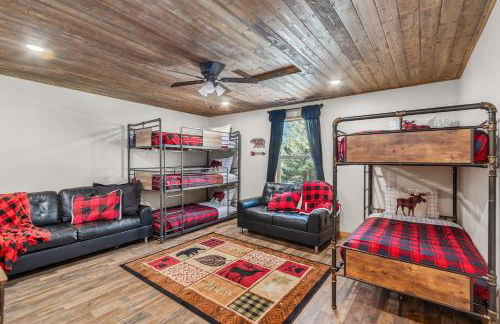 Ultimate Mtn Retreat - Game room-Fire Pits-Views-Bunk Room - Foto 16