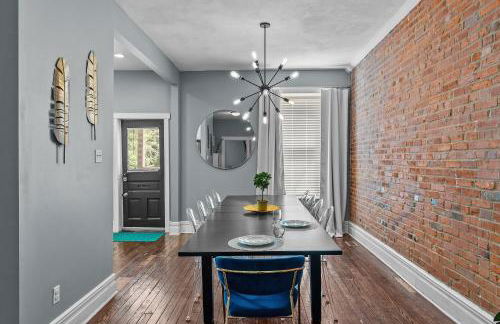 Cozy Shaw Sanctuary | JZ Vacation Rentals - Photo 2