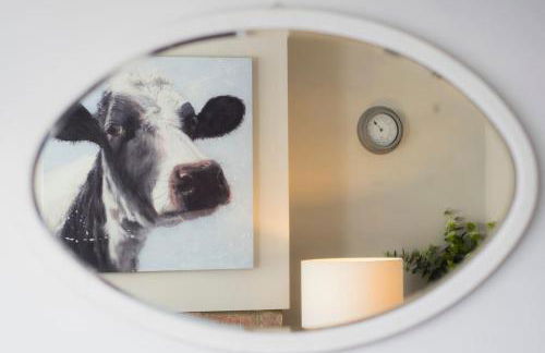 Restful and Cosy 4 Bed Home Minutes from the Beach - Foto 27