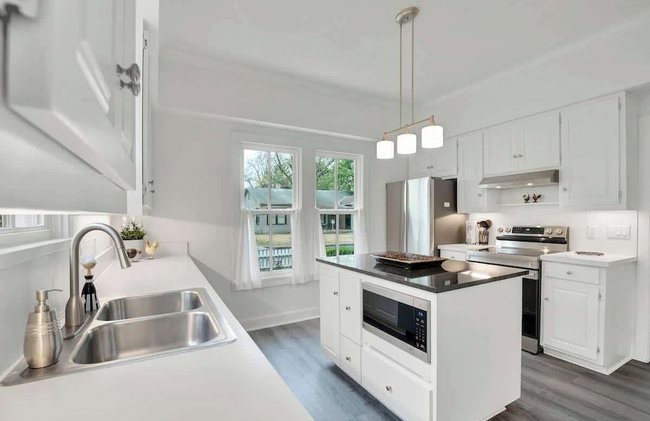 Awesome Haus With Gameroom, 4blks to Center of Town! - Foto 11