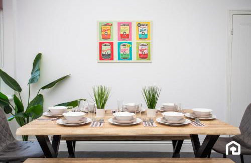 Vacant Nests The Fredrick Close to sea front - Photo 26