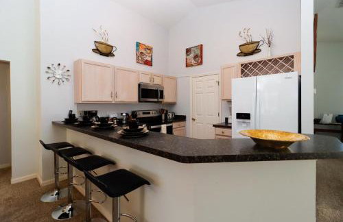 Family Friendly Vacation Home - Private Pool - Game Room - Nr Disney - Foto 12