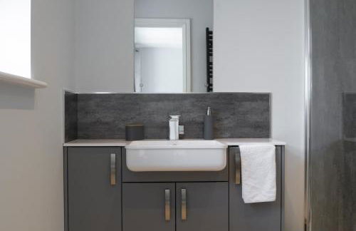 Field View- Amazing 5 bed, Great for contractors and families - Foto 3