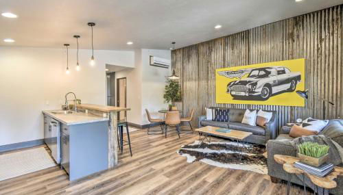 Modern Townhome with Deck - half Mi to Elkhart Lake! - Foto 4