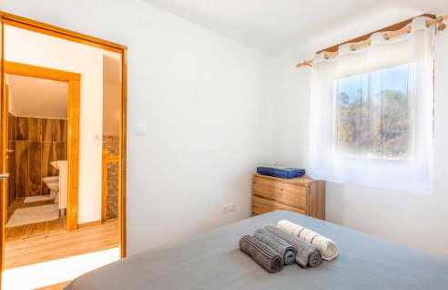 Amazing Home In Perusic With Sauna - Foto 31