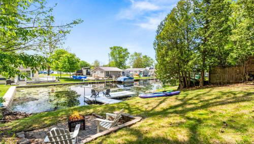 Couples A-frame Heart Jacuzzi Firepit Kayaks - Foto 2