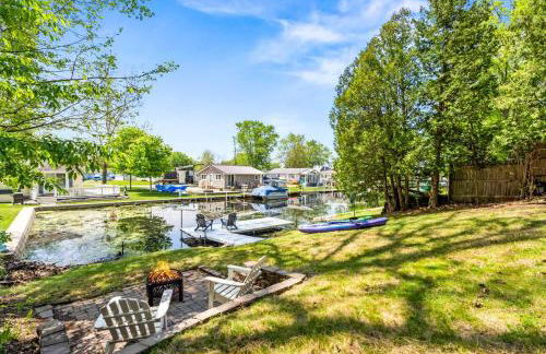 Couples A-frame Heart Jacuzzi Firepit Kayaks - Foto 2