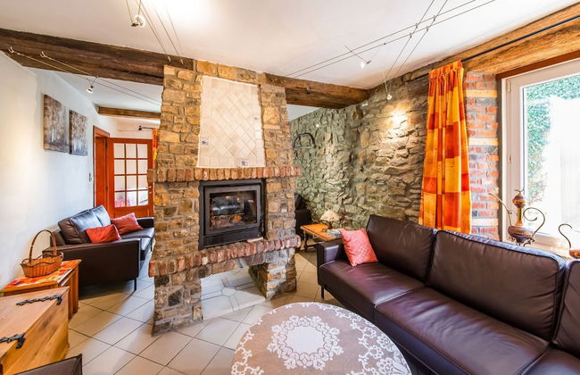 Forestside Escape for 15 Guests - Photo 21