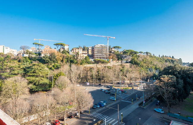 2 bedroom Apartment in Rome - Photo 5