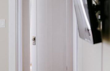 Huge Projector and Designated Workspace, Near Wrigley - Photo 40