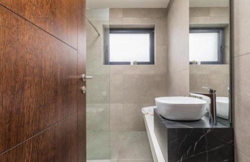 Villa Ana Škicini for 10 people with heated pool, kids activities and sea view near Novigrad - Foto 30