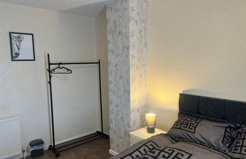 Five Oaks House- Entire 3 Bedroom House for Family & Contractors with up to 5 sleep- NO PARTIES ALLOWED - Foto 17