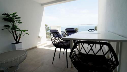 Deluxe sea view apartment with a swimming pool - Foto 3
