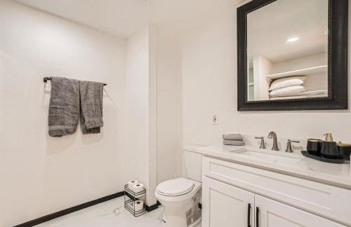 Modern Home In West Denver 15 Min Close To Downtown - Photo 4