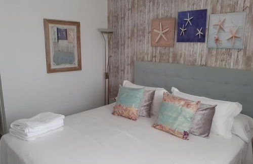 Torre D'Arenas, playa Victoria, piscina y parking - Photo 21