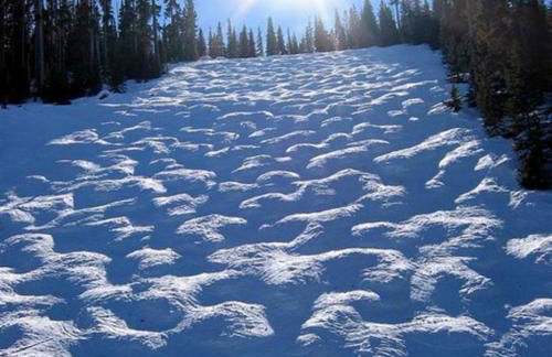 2BR Gated Escape With A Pool And Walk to Dining and Trails - Foto 40