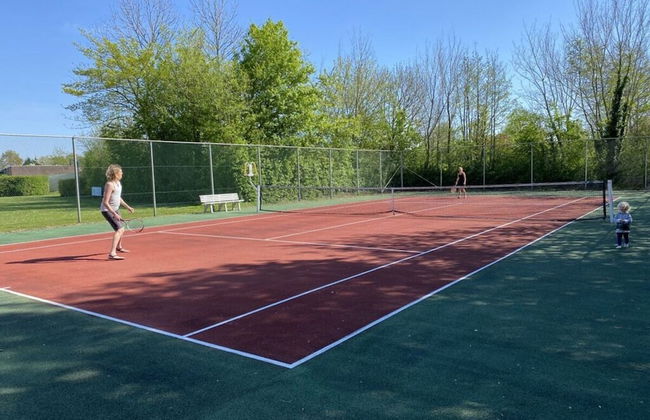 Welcoming Apartment Near Lake - Photo 24