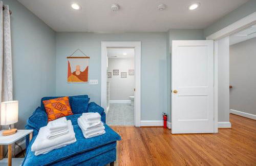 Stylish Durham Retreat - Walkable Sleeps 6 - Foto 51