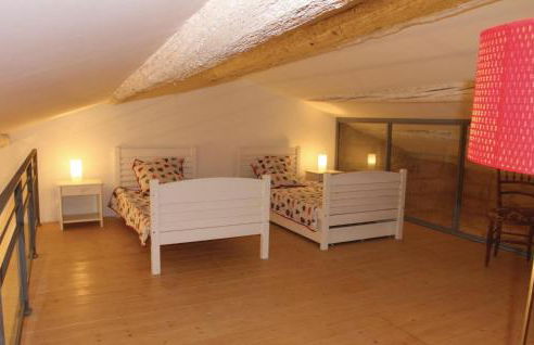 2 Bedroom Beautiful Home In Bellegarde - Foto 28