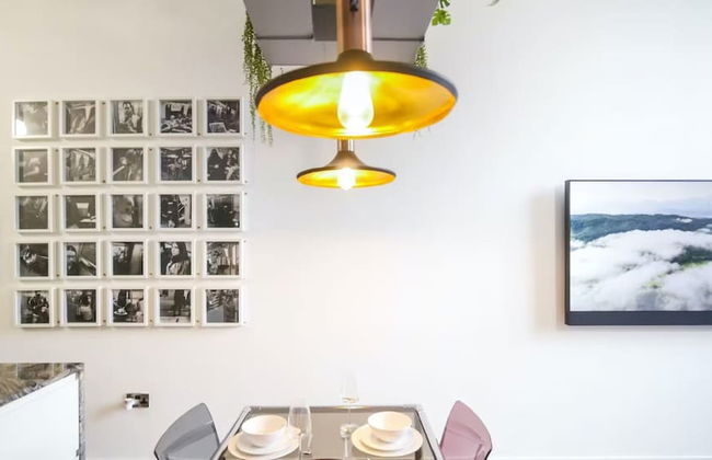 1-bed Loft Apartment - Free Parking, Central - Foto 19