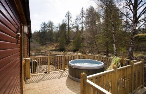 2-bed Cottage With Hot Tub at Loch Achilty, Nc500 - Foto 26