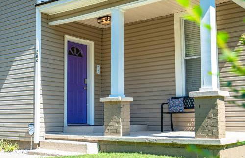 Vineyard Cottage-Pet Friendly & Walk to Oaklawn! - Foto 60