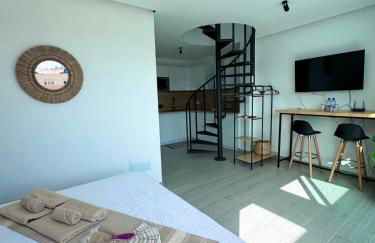 Coral Suite Plaza - Photo 12