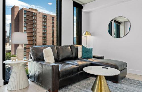 Downtown views! Amazing pool gym hottub Luxury apt - Foto 10