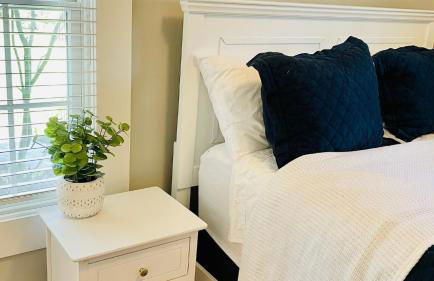 Experience comfort at Andrea Bluff Cottage, a 3-bedroom home in Harbor Springs. - Foto 18