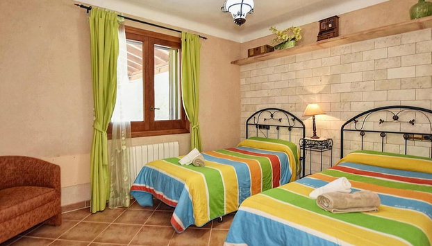 Luxurious Villa Perfect for Large Families, Near the Beach - Foto 4, Habitación