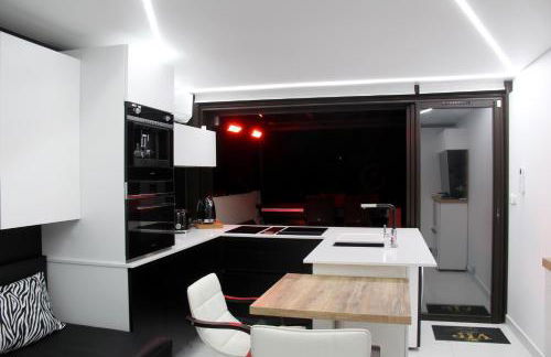 Rez de jardin OU ascenseur 4 ieme PISCINE -WIFI-Dans le Village naturiste holidaysochic - Photo 39