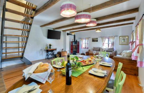 Awesome Home In Breznicki Hum - Foto 22