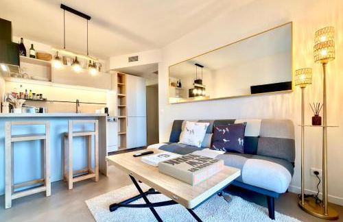 Rooftop with a Seaview - Photo 3