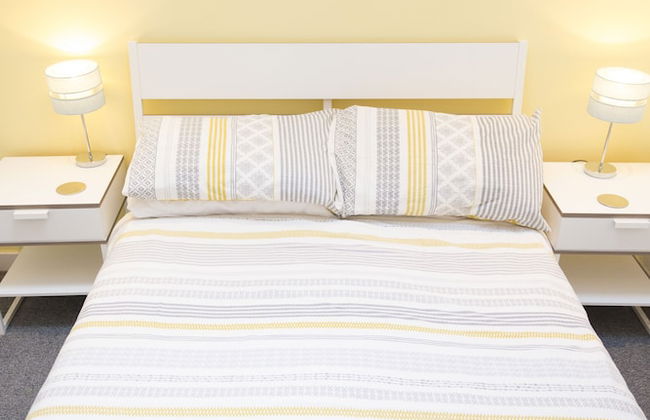 3- Bed - Sleeps 6 - Dogs Welcome & Free Parking - Foto 4